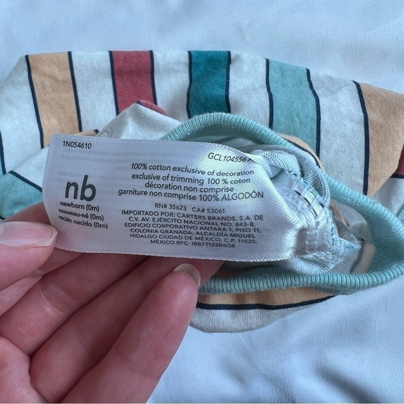 Carter’s Lot of 3 Sleeveless Rompers in size Newborn - Picture 10 of 14